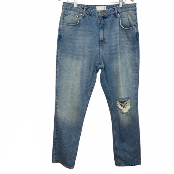 Asos Mom High Waisted Jeans Knee Cut Out - Picture 1 of 9